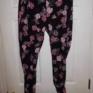 Black and Pink Floral Leggings